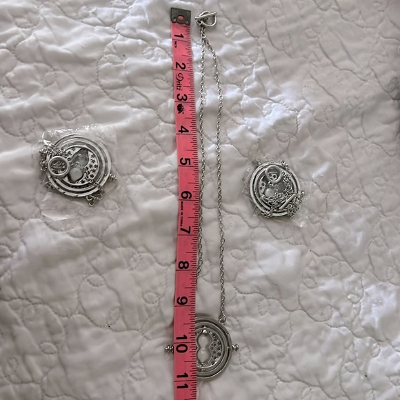 Harry Potter Bundle Water Bottle Time Turner Necklaces Harry Potter Halloween - Picture 9 of 10